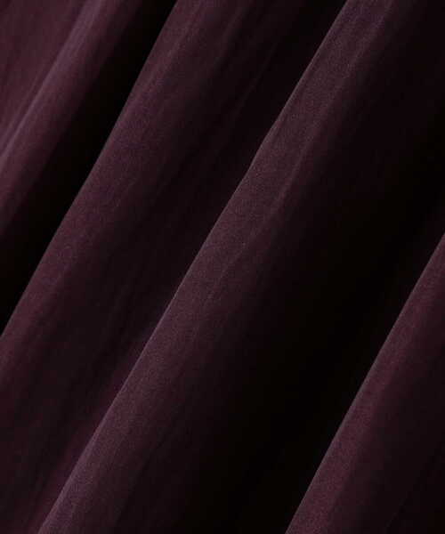 NATURAL BEAUTY BASIC（ナチュラルビューティーベーシック）の「◇ギャザーネックキャンディースリーブブラウス（シャツ/ブラウス・レディース・ワイン/ブルー/オフホワイト・SMALL/MEDIUM）」の9枚目の写真