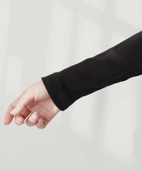 natural couture(ナチュラルクチュール)の「スクエアネックランダムテレコTOPS(Tシャツ/カットソー・レディース・ブラック/アイボリー・FREE)」の20枚目の写真