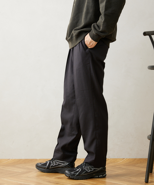 JOURNAL STANDARD relume（ジャーナルスタンダード　レリューム）の「TR ストライプ ワイドテーパードスラックス（スラックス・メンズ・グレー/ブラウン/ブラック・MEDIUM/LARGE）」の17枚目の写真