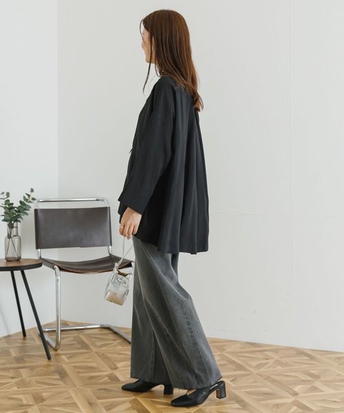 URBAN RESEARCH（アーバンリサーチ）の「フロントデザインドルマンブラウス（シャツ/ブラウス・レディース・ブルー/オフホワイト/ブラック・FREE）」の10枚目の写真