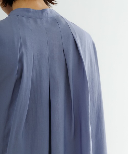 URBAN RESEARCH（アーバンリサーチ）の「フロントデザインドルマンブラウス（シャツ/ブラウス・レディース・ブルー/オフホワイト/ブラック・FREE）」の12枚目の写真