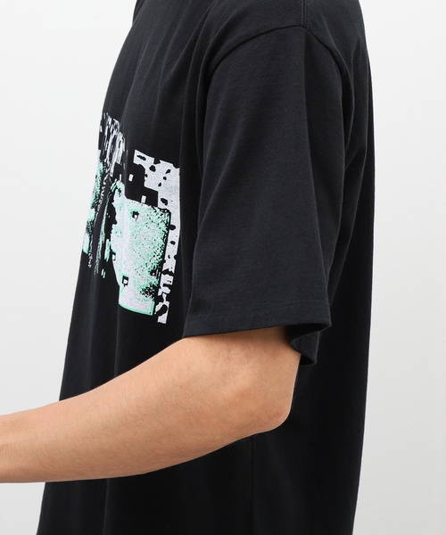 C.E（シーイー）の「【C.E / シーイー】DISPLEASED T（Tシャツ/カットソー・メンズ・ブラック・LARGE/X-LARGE/MEDIUM）」の9枚目の写真