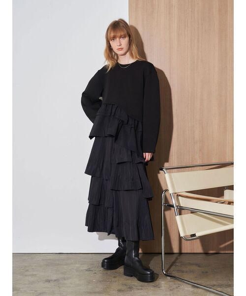 ELENDEEK（エレンディーク）の「ティアードヘムレイヤードカットソー（Tシャツ/カットソー・レディース・その他1/ブラック/グレー・FREE）」の8枚目の写真