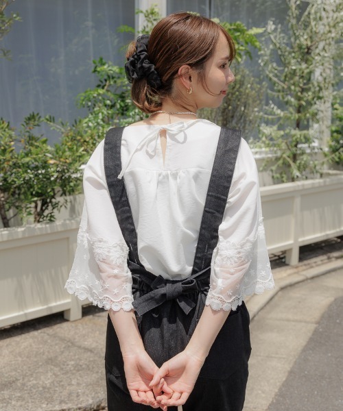 flower(フラワー)の「シュシュクリップ(バレッタ/ヘアクリップ・レディース・ブラック/ベージュ/アイボリー・FREE)」の4枚目の写真