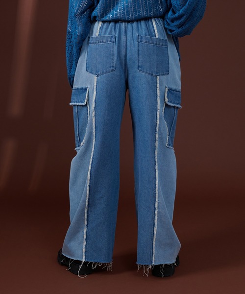 ONCILY(オンシェリー)の「FRINGE BICOLOR DENIM CARGO PANTS / フリンジバイカラーデニムカーゴパンツ(デニムパンツ・メンズ・ブルー/ブラック・LARGE/MEDIUM/SMALL)」の5枚目の写真