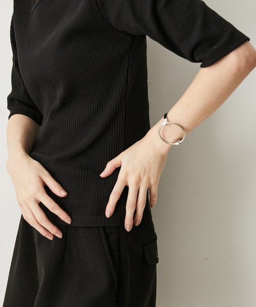 VIS（ビス）の「サークルメタルバングル（バングル/リストバンド・レディース・ゴールド/シルバー・FREE）」の5枚目の写真