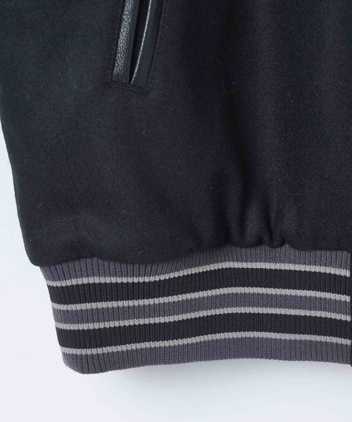 X-girl（エックスガール）の「COLLEGE LOGO STADIUM JUMPER