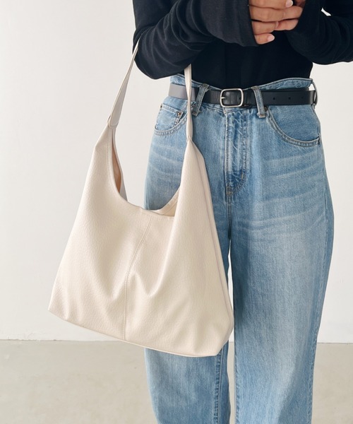 wears（ウェアーズ）の「【A4収納可能】ポーチ付きPUトートバッグ（トートバッグ・レディース・ブラック/シルバー/アイボリー・FREE）」の21枚目の写真