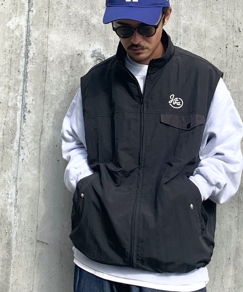Java(ジャバ)の「《JaVa ジャバコラボ》大人カジュアル フラップポケットナイロンジップベスト(ベスト・メンズ・ブラック・LARGE/MEDIUM/X-LARGE)」の12枚目の写真