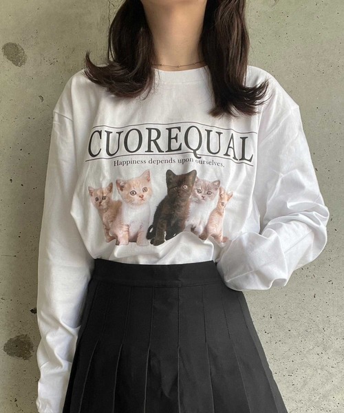 cuorequal（クオレコール）の「子猫プリントロンT ロングTシャツ（Tシャツ/カットソー・レディース・ホワイト/アイボリー・LARGE/MEDIUM/X-LARGE）」の4枚目の写真