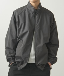 United Athle（ユナイテッドアスレ）の「都会的な着こなしに！【United Athle】cotton like nylon training jacket / コットンライク ナイロン トレーニングジャケット ダブルジップ 裏地付 7220（ナイロンジャケット）」