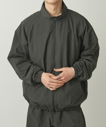 United Athle（ユナイテッドアスレ）の「都会的な着こなしに！【United Athle】cotton like nylon training jacket / コットンライク ナイロン トレーニングジャケット ダブルジップ 裏地付 7220（ナイロンジャケット）」