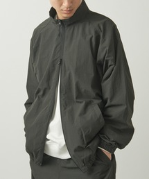 United Athle（ユナイテッドアスレ）の「都会的な着こなしに！【United Athle】cotton like nylon training jacket / コットンライク ナイロン トレーニングジャケット ダブルジップ 裏地付 7220（ナイロンジャケット）」