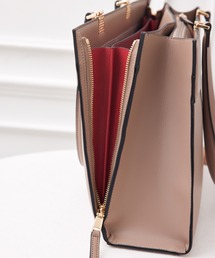 12Twelve Agenda（トゥエルブ　アジェンダ）の「【A4収納可】【PC収納可】軽量配色サイドファスナーA4バッグ（トートバッグ）」