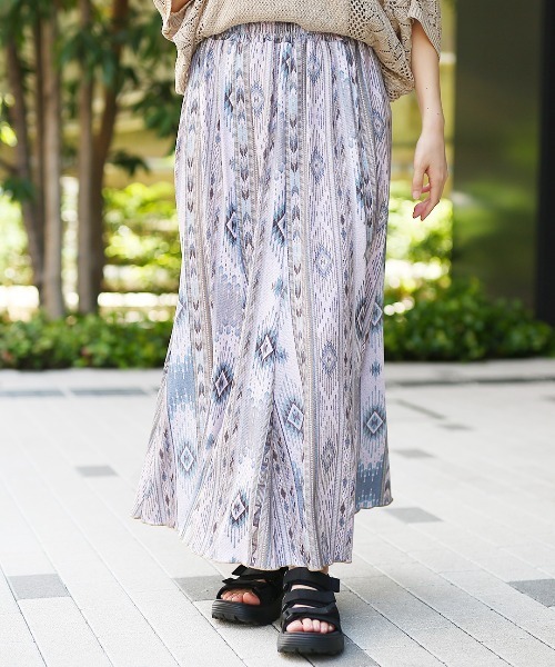 チチカカ(チチカカ)の「ファブリックプリントジャージースカート(スカート・レディース・ベージュ/ブラック/ブルー/その他1/その他2・MEDIUM/LARGE)」の3枚目の写真