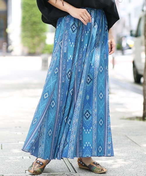 チチカカ(チチカカ)の「ファブリックプリントジャージースカート(スカート・レディース・ベージュ/ブラック/ブルー/その他1/その他2・MEDIUM/LARGE)」の4枚目の写真