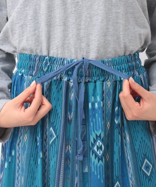 チチカカ(チチカカ)の「ファブリックプリントジャージースカート(スカート・レディース・ベージュ/ブラック/ブルー/その他1/その他2・MEDIUM/LARGE)」の13枚目の写真