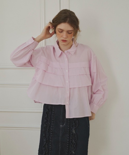 idem(イデム)の「asymmetry frill shirt/アシンメトリーフリルシャツ(シャツ/ブラウス・レディース・オフホワイト/グレー/ブルー/グレイッシュベージュ/ピンク/ストライプ・FREE)」の9枚目の写真