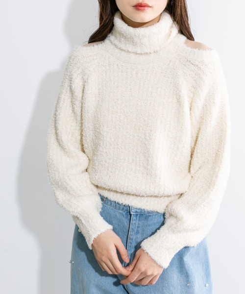 OLIVE des OLIVE(オリーブデオリーブ)の「肌見せタートルニット 1032050450(ニット/セーター・レディース・アイボリー/ブルー/ライトグレー・FREE)」の7枚目の写真