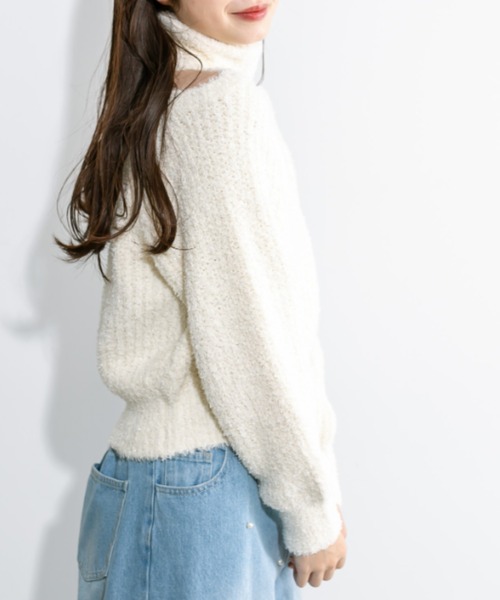 OLIVE des OLIVE(オリーブデオリーブ)の「肌見せタートルニット 1032050450(ニット/セーター・レディース・アイボリー/ブルー/ライトグレー・FREE)」の8枚目の写真