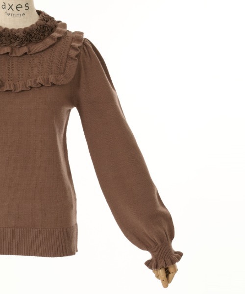 axes femme（アクシーズファム）の「薔薇装飾プチフリルニット（ニット/セーター・レディース・ブラウン/ホワイト/ワイン・FREE）」の6枚目の写真