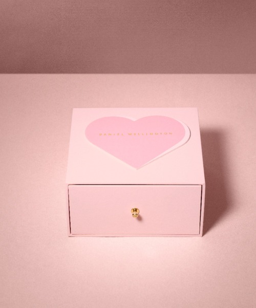 Daniel Wellington（ダニエルウェリントン）の「Valentines Pink box - Watch バレンタイン ピンクボックス - ウオッチ / ブレスレット / ネックレス（ラッピングキット・レディース・ピンク・ONE SIZE）」の4枚目の写真