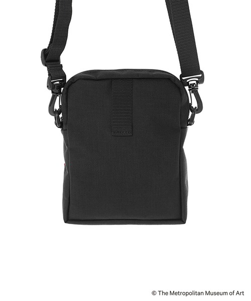 Manhattan Portage（マンハッタンポーテージ）の「City Light Bag THE MET（ショルダーバッグ・メンズ・ブラック・SMALL）」の5枚目の写真