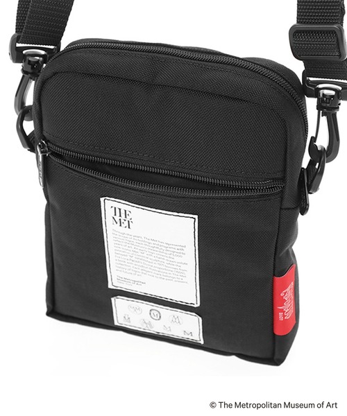 Manhattan Portage（マンハッタンポーテージ）の「City Light Bag THE MET（ショルダーバッグ・メンズ・ブラック・SMALL）」の8枚目の写真