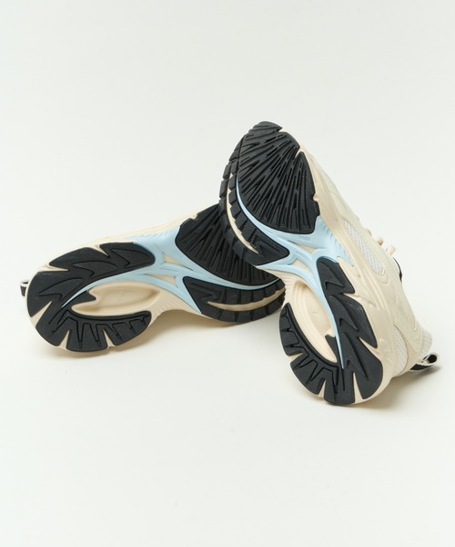 PUMA（プーマ）の「【PUMA for emmi】MORPHIC BASE（スニーカー・レディース・オフホワイト・23.5/25/23/24/22.5/24.5）」の9枚目の写真