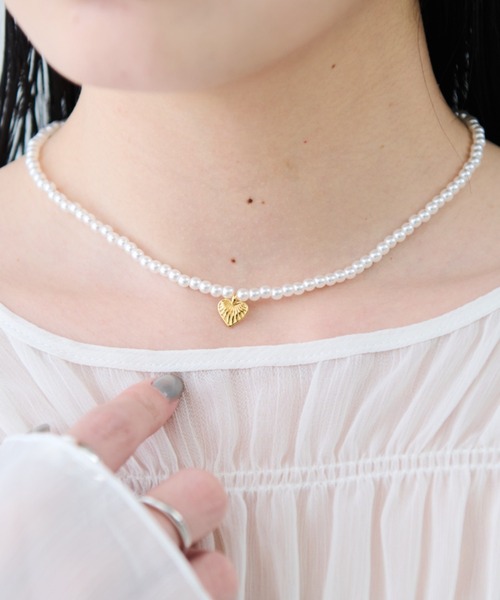 Aunt Marie's(アントマリーズ)の「ビジューハートチョーカー(チョーカー・レディース・ブラック/アイボリー・FREE)」の4枚目の写真