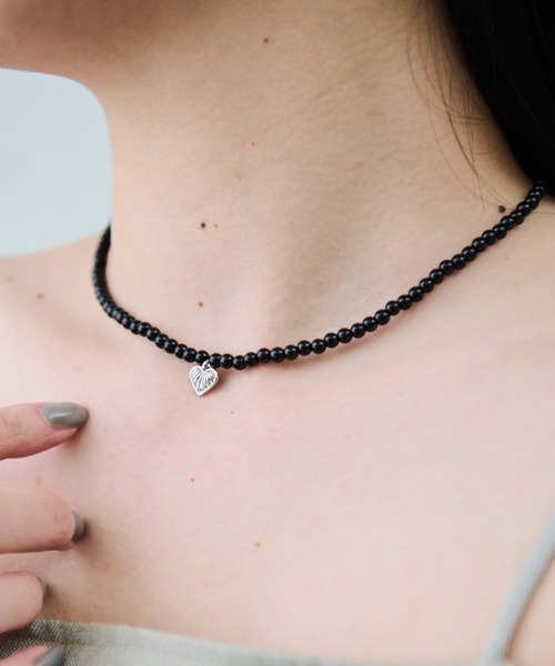 Aunt Marie's(アントマリーズ)の「ビジューハートチョーカー(チョーカー・レディース・ブラック/アイボリー・FREE)」の5枚目の写真
