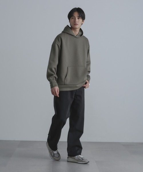 NANO universe(ナノユニバース)の「ボンディングリラックスフーディー(パーカー・メンズ・ブラック/ライトグレー/カーキ・M/L)」の9枚目の写真