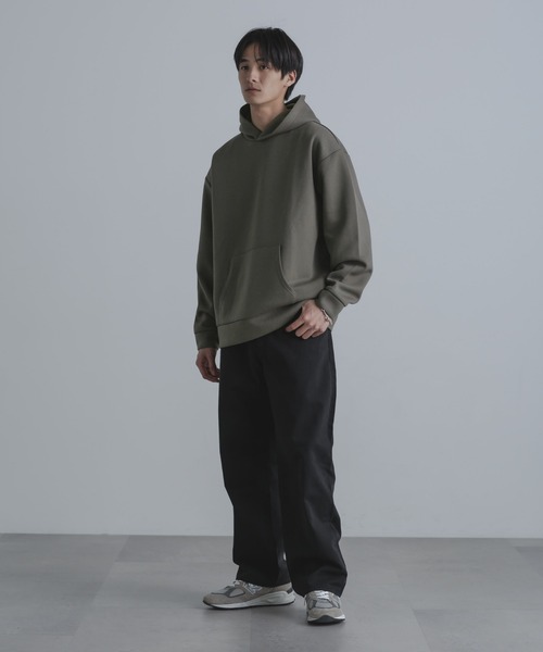 NANO universe(ナノユニバース)の「ボンディングリラックスフーディー(パーカー・メンズ・ブラック/ライトグレー/カーキ・M/L)」の10枚目の写真