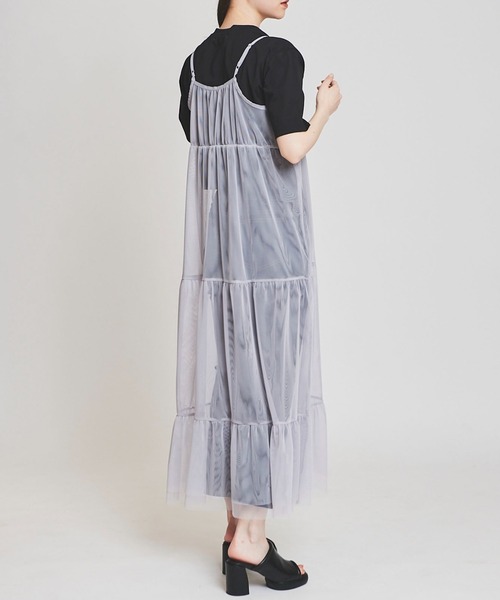 31 Sons de mode(トランテアン ソン ドゥ モード)の「チュールティアードキャミワンピース(ワンピース・レディース・グレー/オフホワイト/ブラック・36)」の12枚目の写真