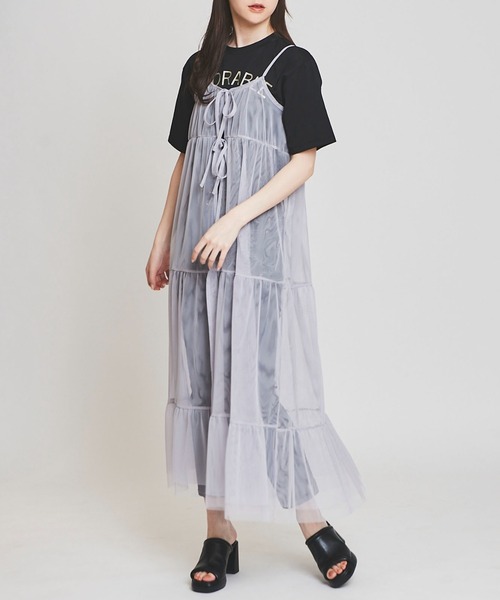 31 Sons de mode(トランテアン ソン ドゥ モード)の「チュールティアードキャミワンピース(ワンピース・レディース・グレー/オフホワイト/ブラック・36)」の17枚目の写真