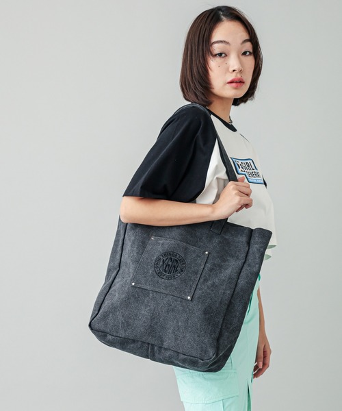 X-girl(エックスガール)の「PIGMENT DYED TOTE BAG(トートバッグ・レディース・オリーブ/チャコール・ONE SIZE)」の11枚目の写真