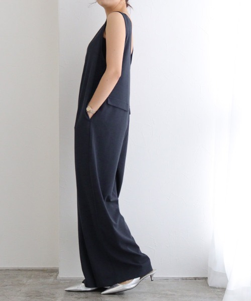 Pierrot（ピエロ）の「ペアスキンVネックオールインワン（つなぎ/オールインワン・レディース・ブラック/ネイビー/グレイッシュベージュ・TL/TM/M/L/PM）」の16枚目の写真