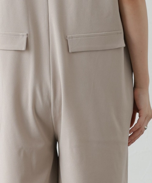 Pierrot（ピエロ）の「ペアスキンVネックオールインワン（つなぎ/オールインワン・レディース・ブラック/ネイビー/グレイッシュベージュ・TL/TM/M/L/PM）」の8枚目の写真