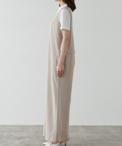 Pierrot（ピエロ）の「ペアスキンVネックオールインワン（つなぎ/オールインワン・レディース・ブラック/ネイビー/グレイッシュベージュ・TL/TM/M/L/PM）」の6枚目の写真