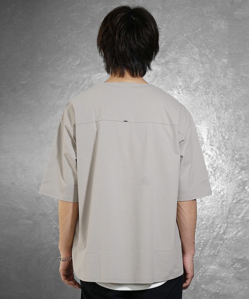 MinoriTY(マイノリティ)の「【MinoriTY】接触冷感オーバーサイズステッチ半袖Tシャツ カットソー メンズ ビッグシルエット ルーズフィット 夏服(Tシャツ/カットソー・メンズ・ホワイト/モカ/ブルー・S/M/L)」の15枚目の写真