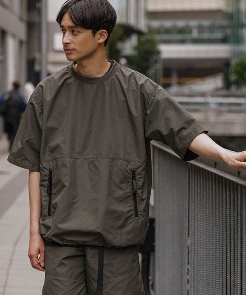 LAKOLE(ラコレ)の「【吸水速乾】ナイロンZIP-プルオーバー<PARK by LAKOLE>/117019(Tシャツ/カットソー・メンズ・ブラック/オリーブ・X-LARGE/MEDIUM/LARGE)」の2枚目の写真