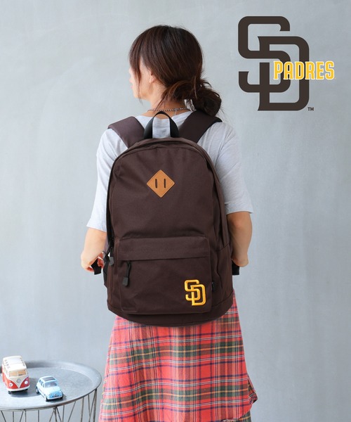 MLB(メジャーリーグベースボール)の「MLB COADURAデイパック(バックパック/リュック・レディース・ダークグリーン/レッド/ブラック/ライトブルー/ブラウン/ライトグリーン/ネイビー/ブラック系その他/レッド系その他/ベージュ・FREE)」の4枚目の写真