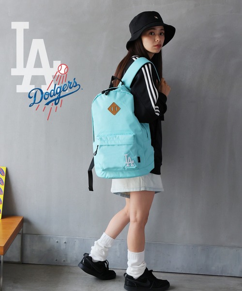 MLB(メジャーリーグベースボール)の「MLB COADURAデイパック(バックパック/リュック・レディース・ダークグリーン/レッド/ブラック/ライトブルー/ブラウン/ライトグリーン/ネイビー/ブラック系その他/レッド系その他/ベージュ・FREE)」の1枚目の写真