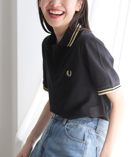 FRED PERRY（フレッドペリー）の「【FRED PERRY/フレッドペリー】TWIN TIPPED FRED PERRY SHIRT：カットソー（Tシャツ/カットソー・レディース・ブラック/ネイビー/ホワイト・MEDIUM/SMALL）」の9枚目の写真