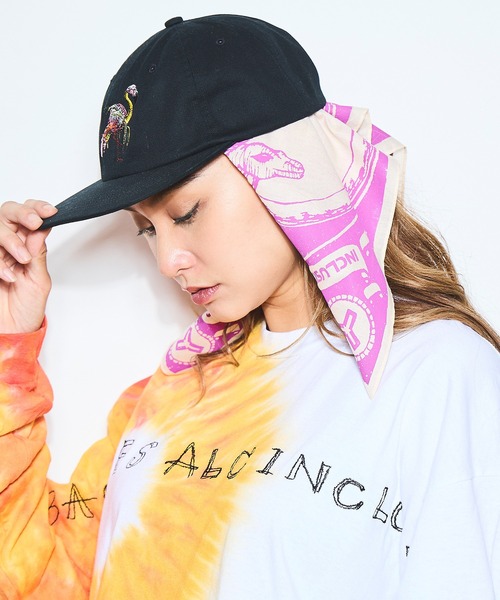 AlexanderLeeChang（アレキサンダーリーチャン）の「AlexanderLeeChang アレキサンダーリーチャン / BLC BANDANA [PTOLEMAIC] グラフィックプリントバンダナ / BC-052418（バンダナ/スカーフ・メンズ・ブルー/ピンク/ブラック・FREE）」の3枚目の写真