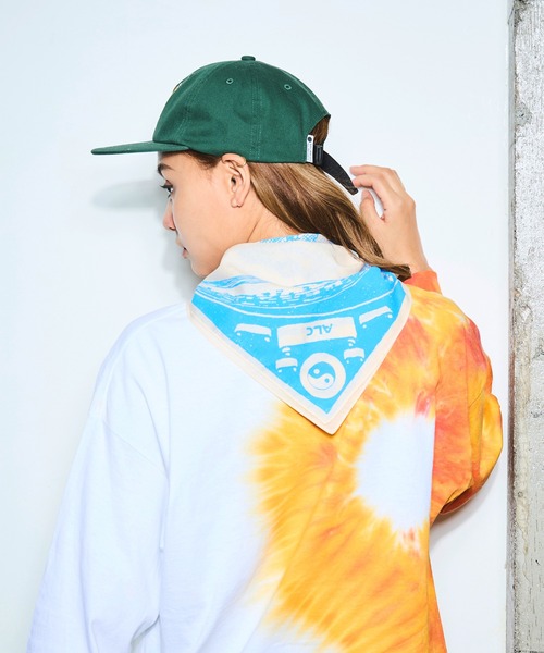 AlexanderLeeChang（アレキサンダーリーチャン）の「AlexanderLeeChang アレキサンダーリーチャン / BLC BANDANA [PTOLEMAIC] グラフィックプリントバンダナ / BC-052418（バンダナ/スカーフ・メンズ・ブルー/ピンク/ブラック・FREE）」の9枚目の写真