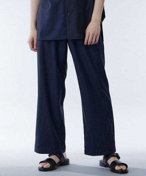 UNITED TOKYO（ユナイテッドトウキョウ）の「URBAN DYED イージーパンツ｜セットアップ着用可能（スラックス・メンズ・ネイビー/オリーブ・1/2）」の10枚目の写真