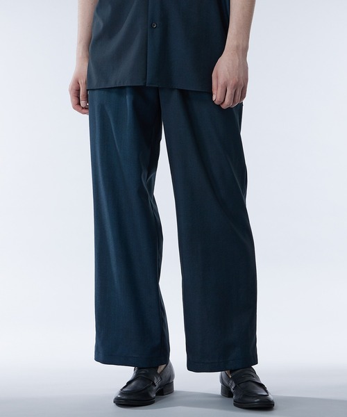 UNITED TOKYO（ユナイテッドトウキョウ）の「URBAN DYED イージーパンツ｜セットアップ着用可能（スラックス・メンズ・ネイビー/オリーブ・1/2）」の15枚目の写真