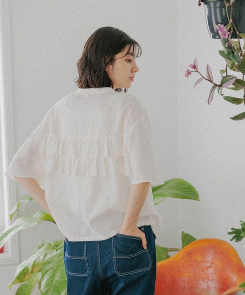 niko and...（ニコアンド）の「リフレッシュリネンレーヨンフリルブラウス（シャツ/ブラウス・レディース・オレンジ/オフホワイト/ブラック/アイボリー/ブルー・MEDIUM/LARGE）」の10枚目の写真