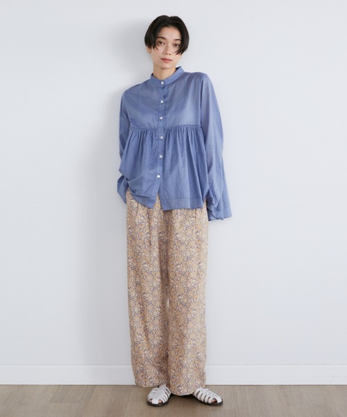 YVON(イヴォン)の「【リバティプリント】イージーパンツ(その他パンツ・レディース・イエロー・9号)」の1枚目の写真